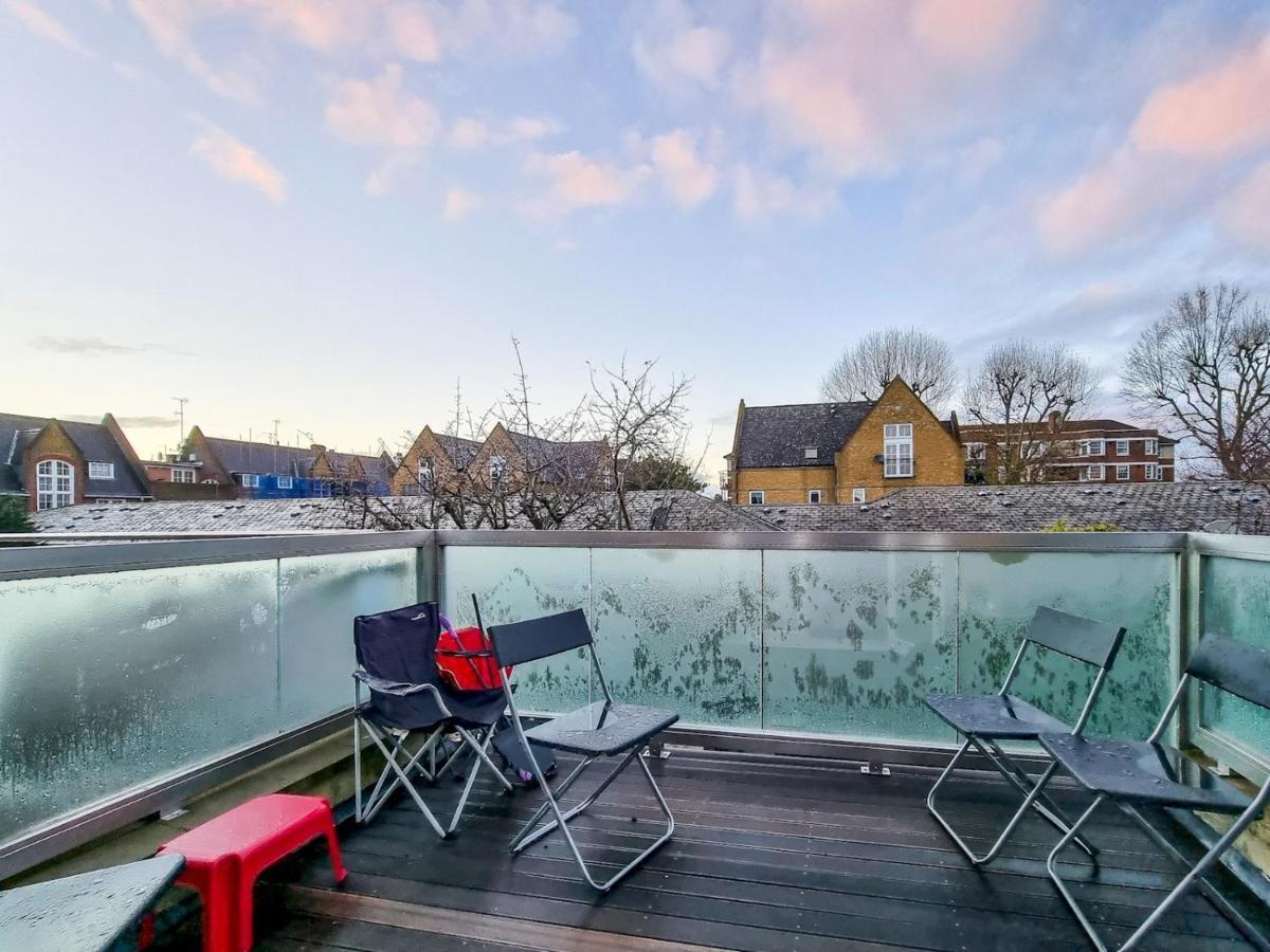 Pass The Keys Family Friendly 2 Bedroom Gem In Shepherd'S Bush London Exteriör bild