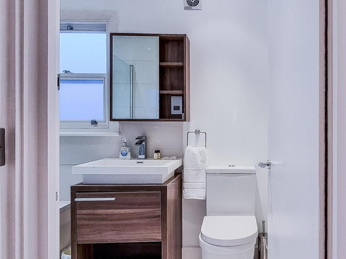 Pass The Keys Family Friendly 2 Bedroom Gem In Shepherd'S Bush London Exteriör bild